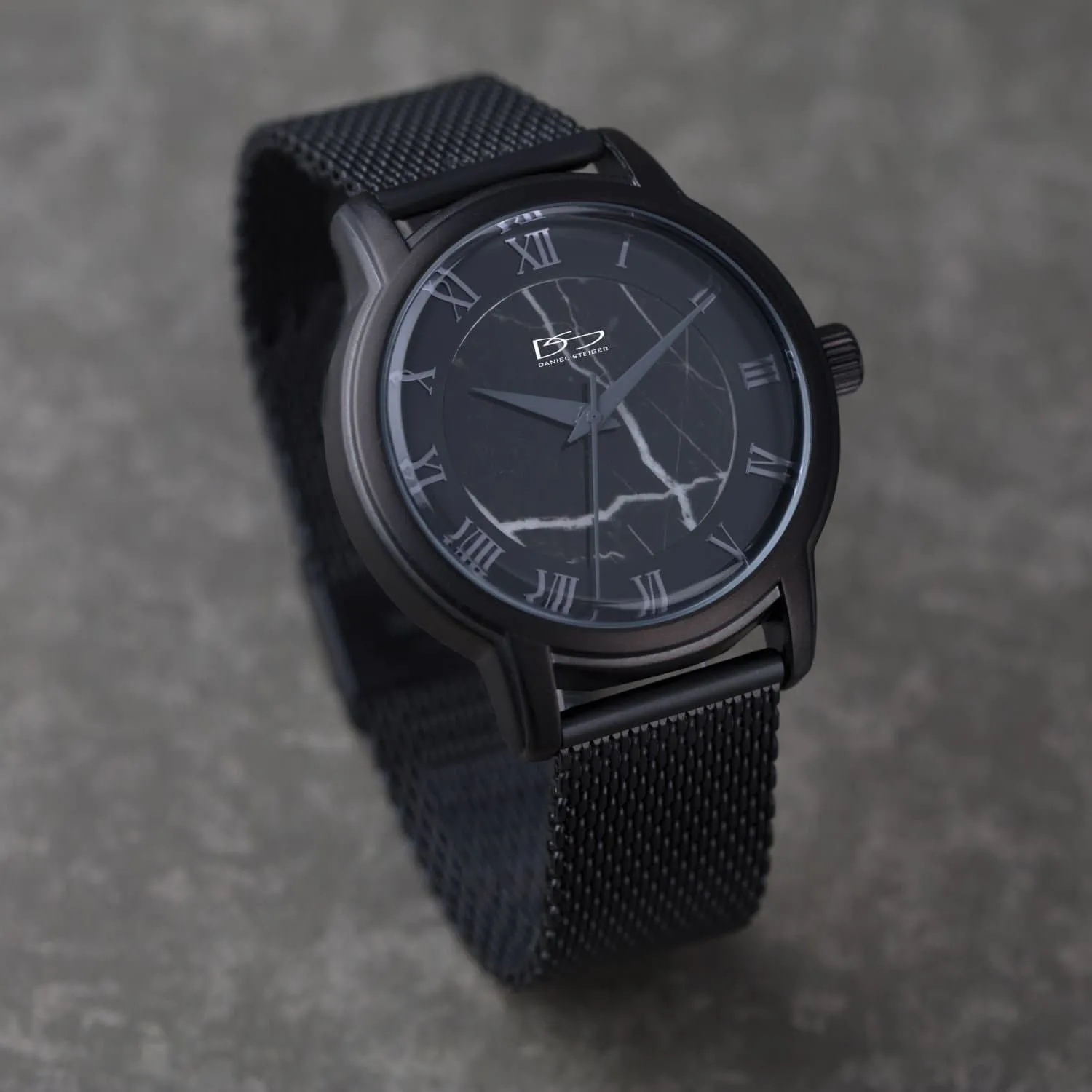 Marble Mesh Jet Black Watch